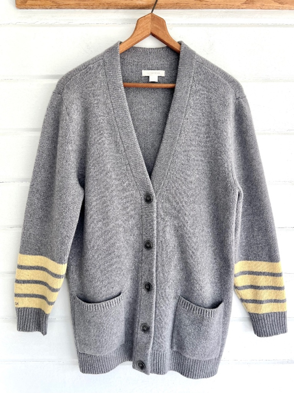 OUTERKNOWN Cameron Boyfriend Cardigan in Recycled Cashmere - S